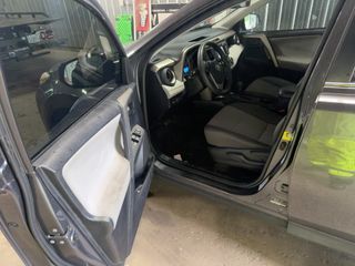 2015 Toyota RAV4 LE - Driver's Front Door Image